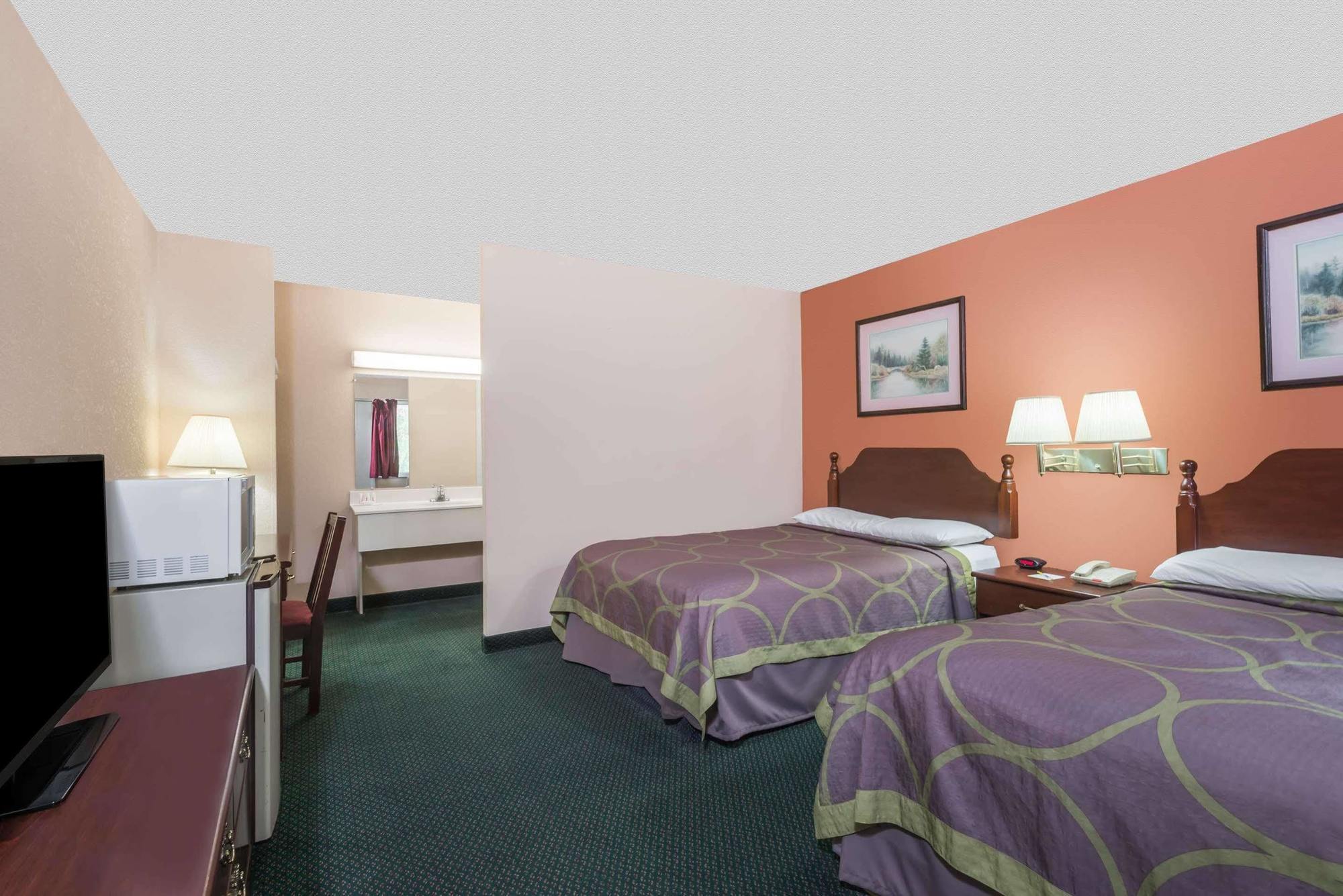 Days Inn By Wyndham Lenox Ma Dış mekan fotoğraf